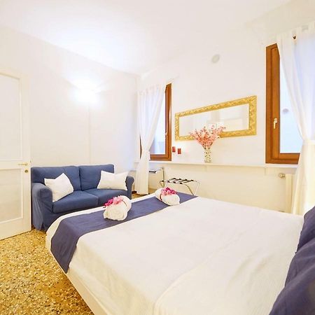 Santa Marina Apartment Rialto Venecia Exterior foto
